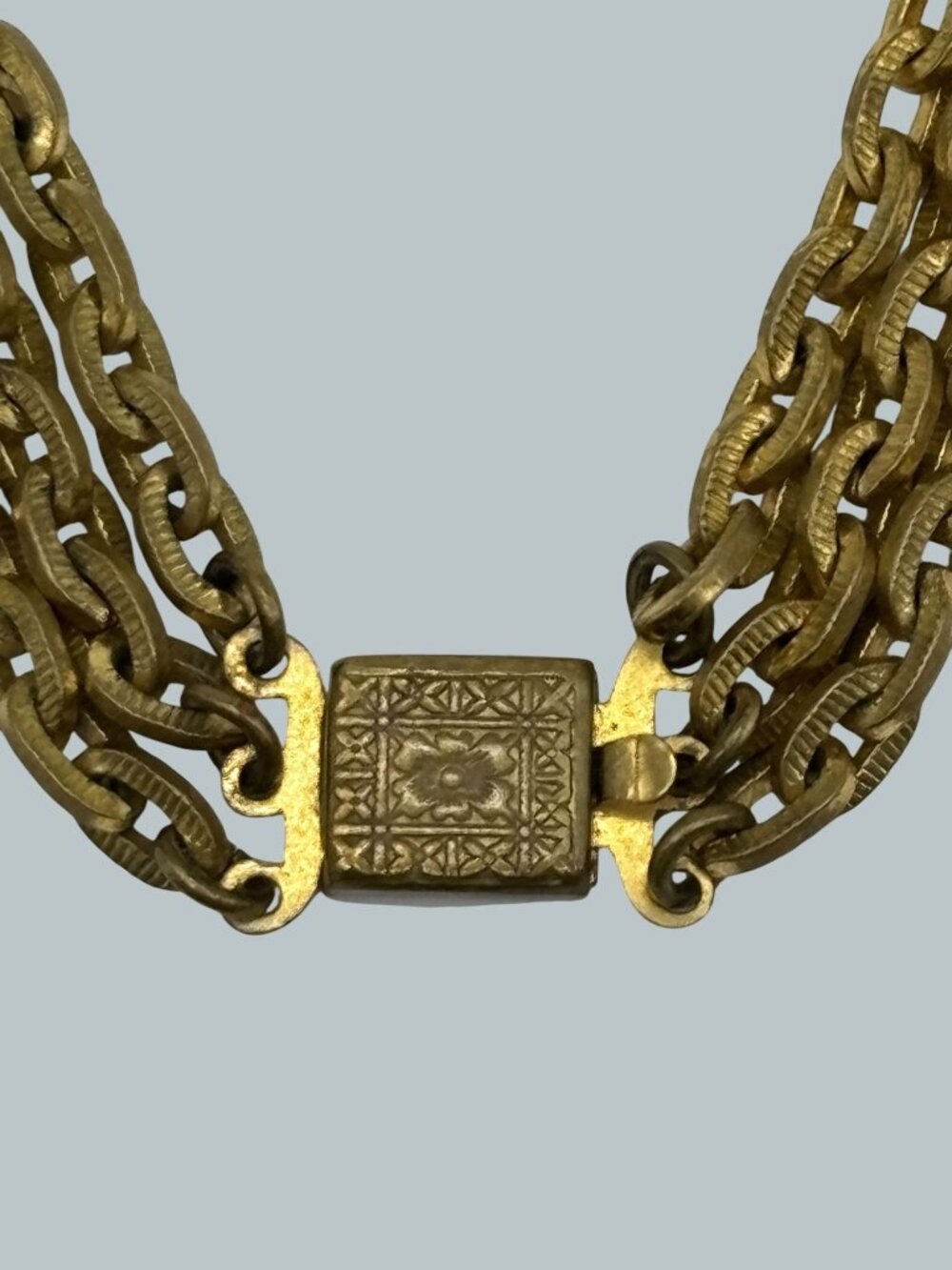 Vintage Triple Strand Choker Gold Plated Textured Brass Links Embossed Box Clasp - Picture 6 of 14